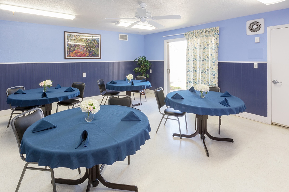 The dining room at Marysville Post Acute