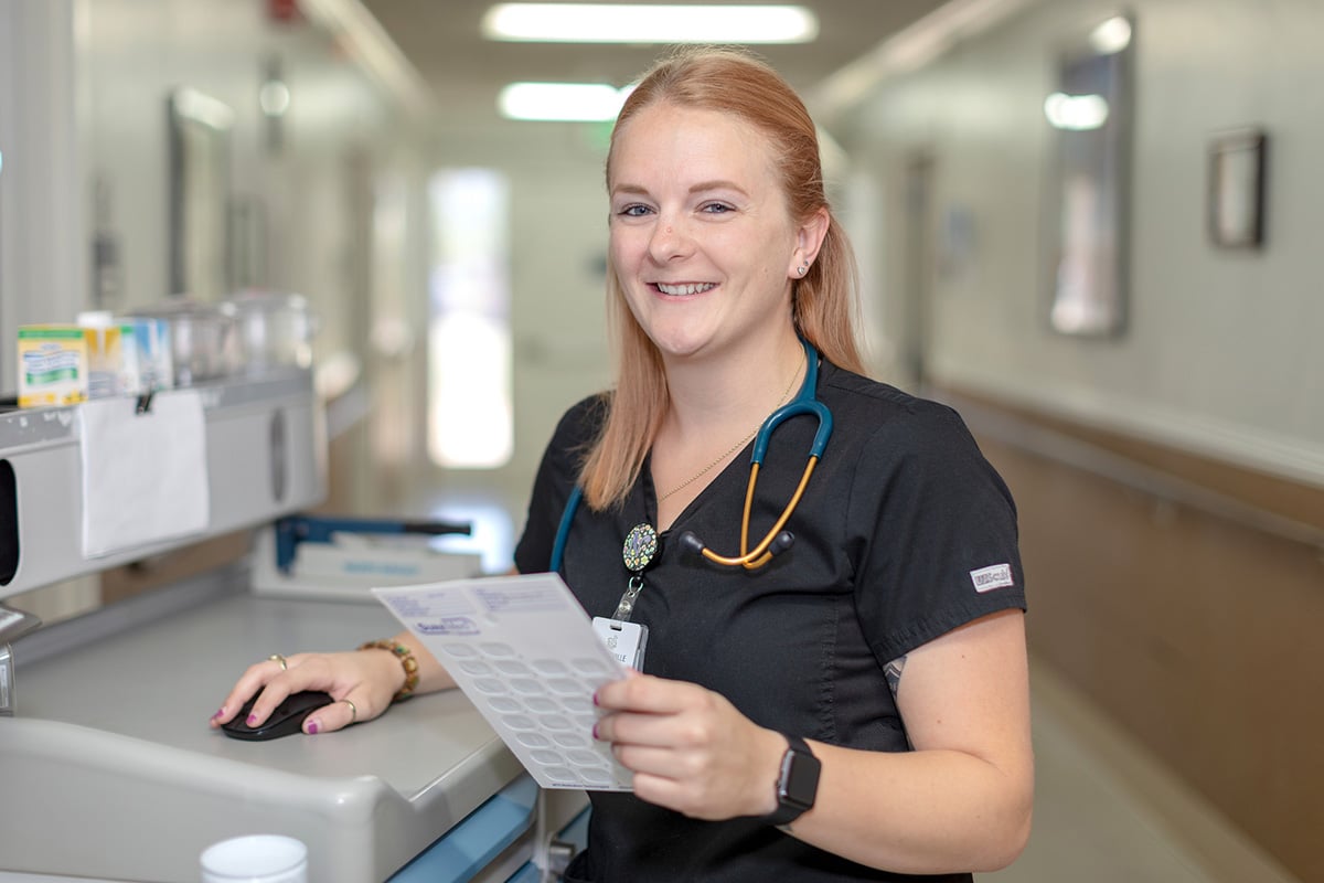 A nurse at Marysville Post Acute